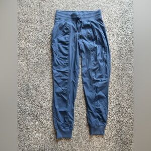 lululemon athletica women’s oasis Blue dance studio Joggers